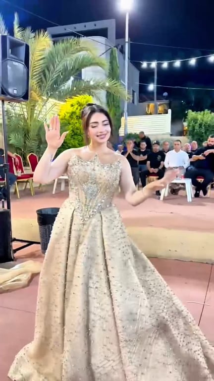 بكل الحب والفرح، ألف مبروك للعروس رينال ذيب❤️ متمنين لها حياة مليئة بالسعادة والهناء، وذلك