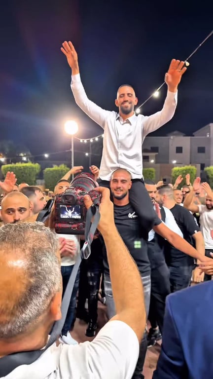 ⁨ منتزة مجد الكروم يحتضحن فرحة الغالي رمزي سرحان.. ألف مبروك ❤️⁩