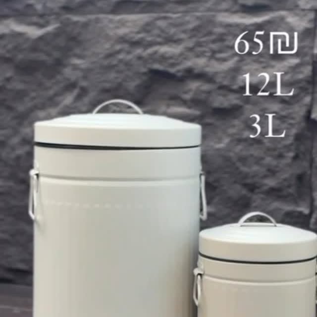أوعية تخزين (12L و 3L)